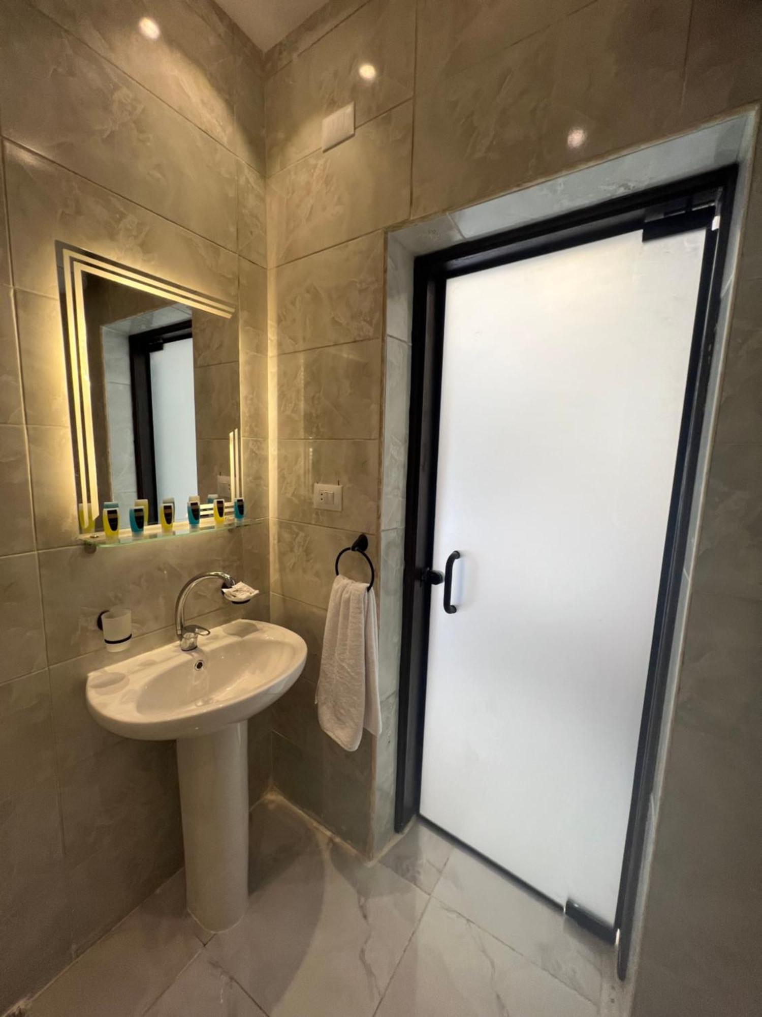 New Glamour Pyramids Hotel Kafret el-Gabal Dış mekan fotoğraf
